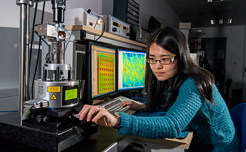 PhD nanoelectronics student